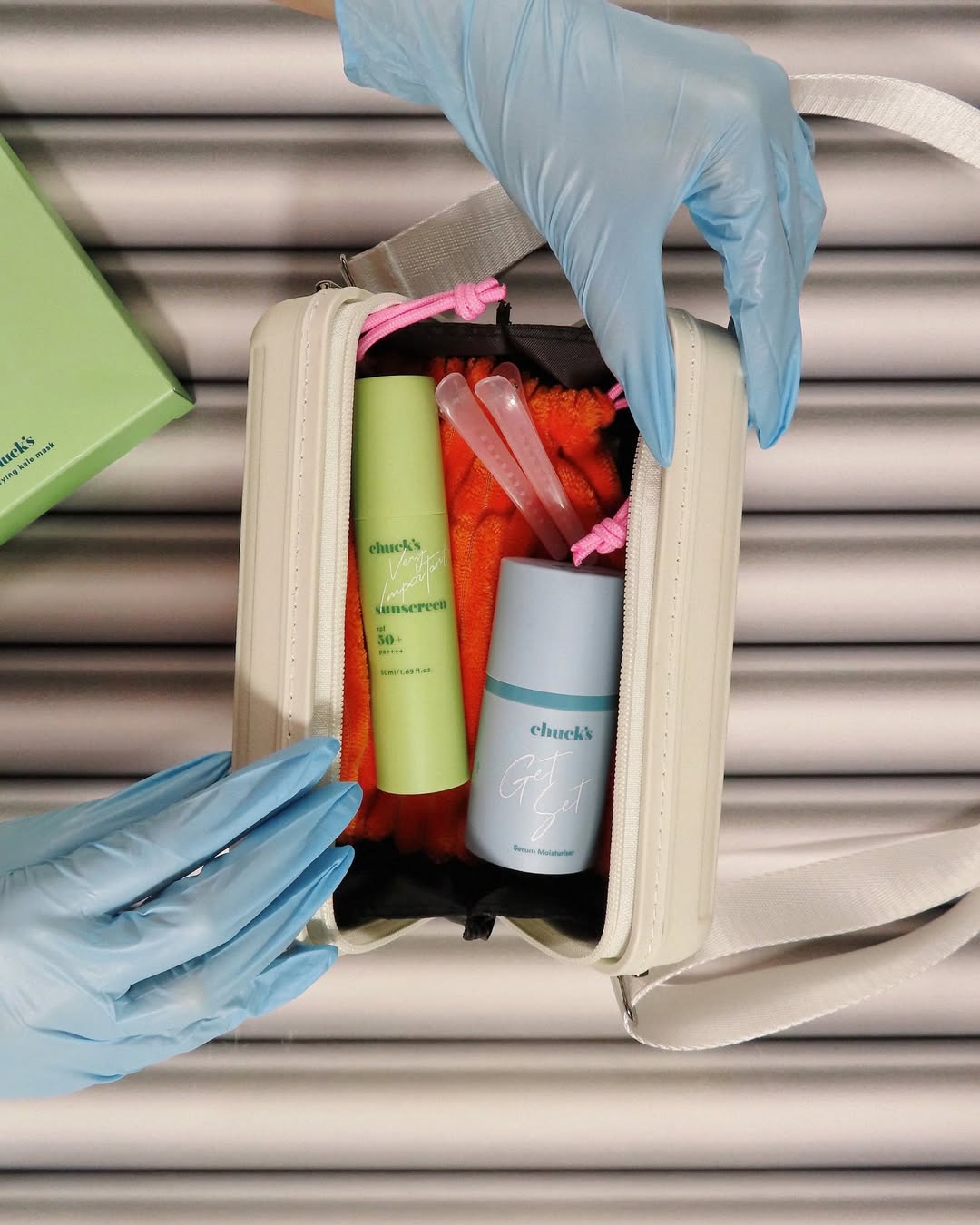 Γ¥ù∩╕Å LIMITED-EDITION BUNDLE Γ¥ù∩╕ÅKeep your skin calm, clear, and protected this International Sunscre