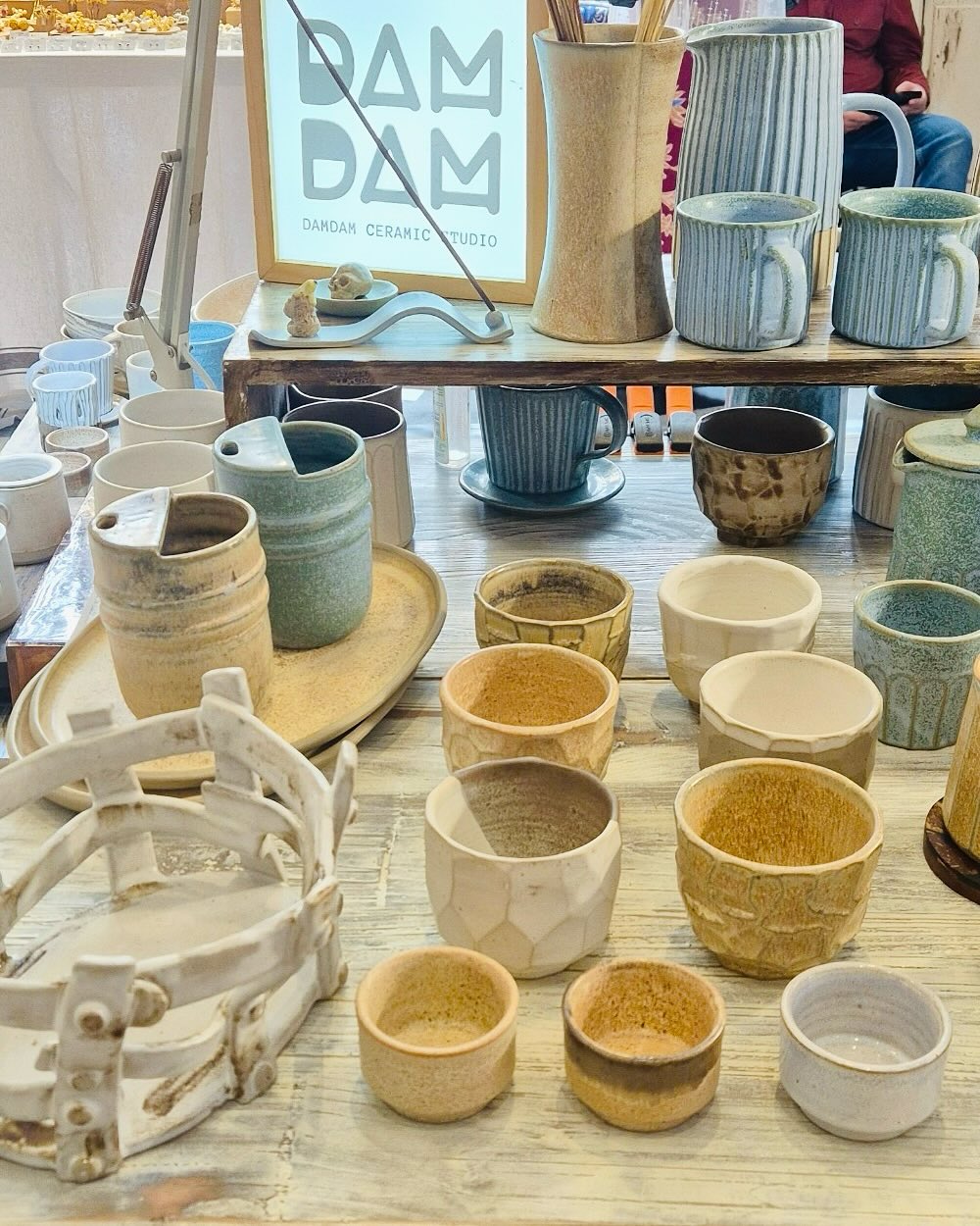 anonimostory.com_Instagram_damdam_ceramicsstudio_3574345823863489344_2949340997