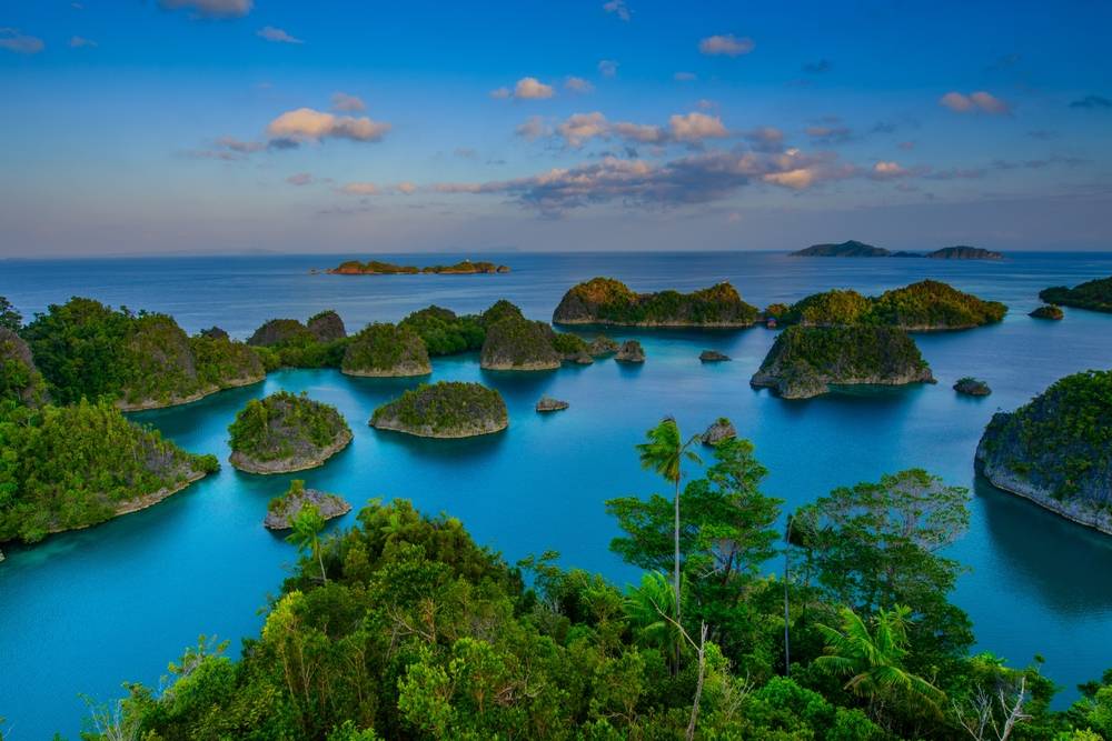 Raja_Ampat_di_Papua-01j2g981y5szg7kjhanb1gs5sh