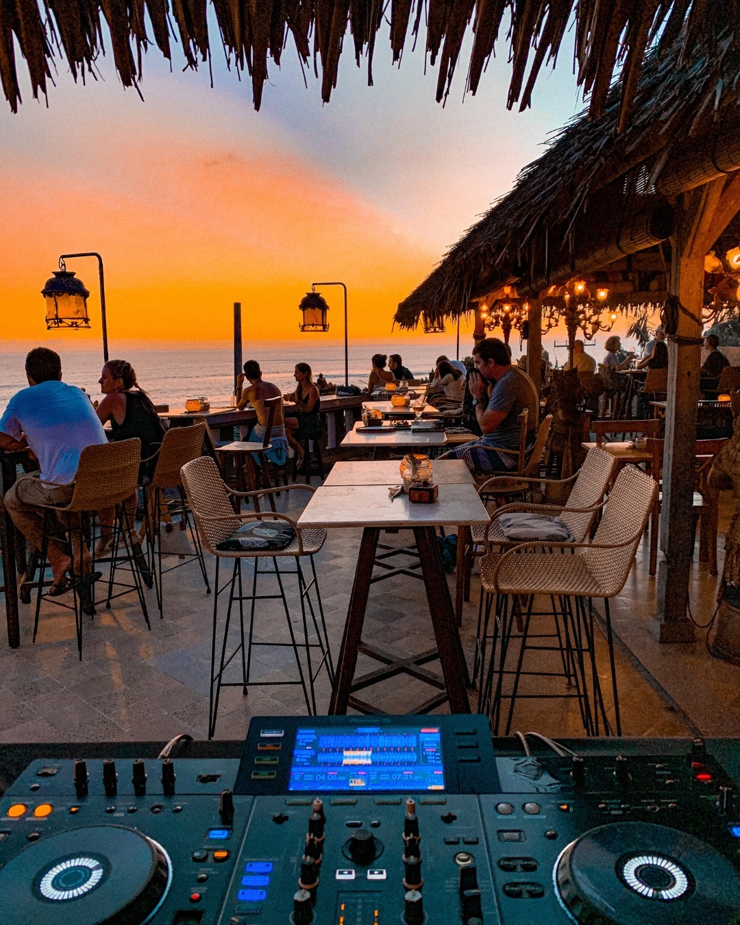 anonimostory.com_Instagram_jirestaurantbali_3679109244562849944_2997785432